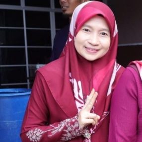 Shamsiah, Pengasuh di Lunas