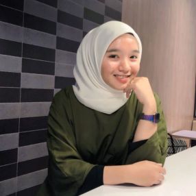Nur aieen, Pengasuh di Pasir Mas
