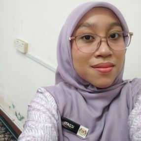 Nurul izzati, Pengasuh di Telok Panglima Garang