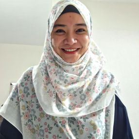 Zety, Pengasuh di Kuala Lumpur