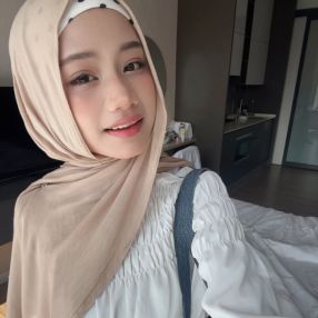 Natalia, Pengasuh di Ampang