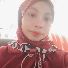 NUR DAFFINA, Pengasuh di Ajil
