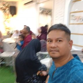 Azaha, Keluarga di Kajang