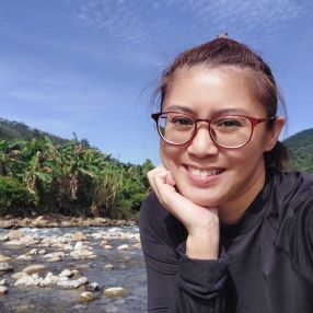 Clare, Babysitter in Sandakan