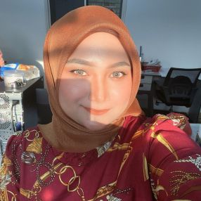 Siti Aisah, Pengasuh di Telok Panglima Garang