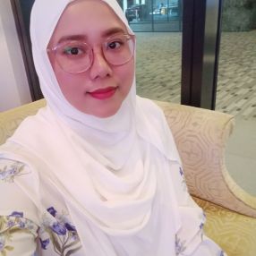 Nurul Adila Sabrina, Pengasuh di Rawang