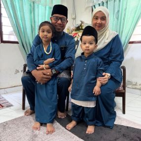 Yasmin Athira, Keluarga di Puchong