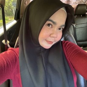 Sofia, Pengasuh di Hulu Langat
