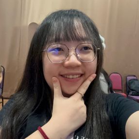 Crystal, Babysitter in Cheras
