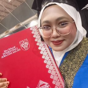 Nurul, Babysitter in Melaka