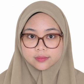 Aleya, Babysitter in Melaka