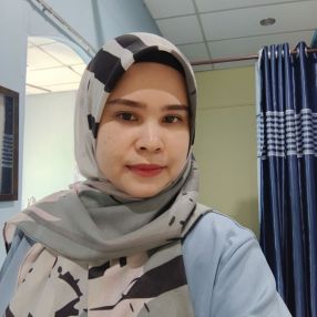 Eyra, Babysitter in Kuala Kangsar