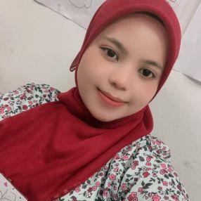 Nor ain, Babysitter in Batu Caves