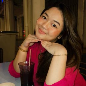 Dina, Babysitter in Parit Raja
