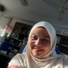 Nur asyikin, Babysitter in Endau