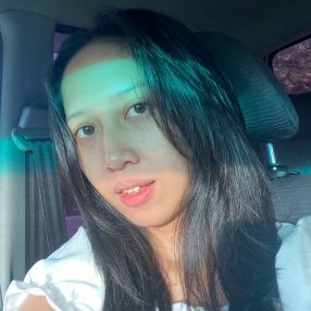Arnyrra, Pengasuh di Saratok