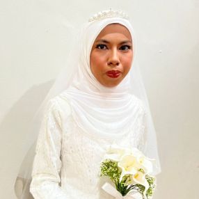 Nur, Pengasuh di Nilai