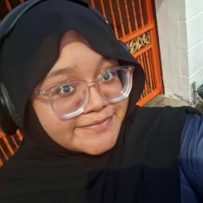 Awatif, Babysitter in Kulim