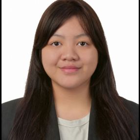 Brittany Mujan, Babysitter in Sibu