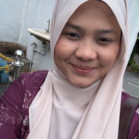 SITI NURAISYAH, Pengasuh di Cheras