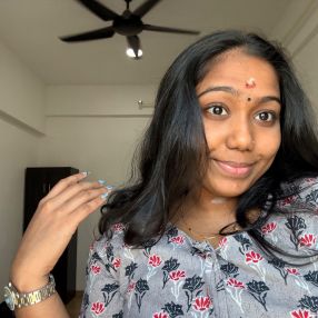 Umaiyal, Pengasuh di Pelabuhan Klang