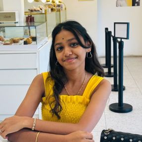 SWETA, Babysitter in Kampar