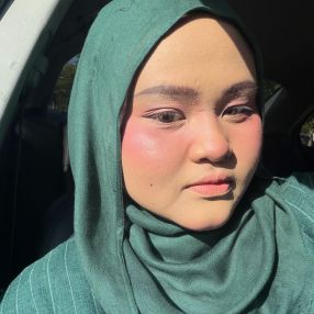 Iman, Babysitter in Putrajaya