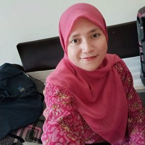 Anisah, Pengasuh di Jitra