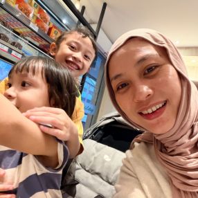 Ain Zuhaili, Keluarga di Segamat