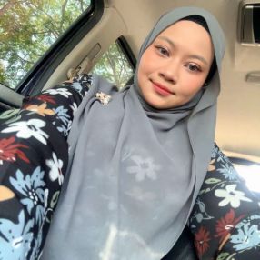 Nazofah, Pengasuh di Kepala Batas
