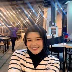 Nurhusna, Pengasuh di Bukit Payong