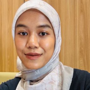 Adilah, Babysitter in Nilai
