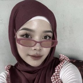 Norasikin, Babysitter in Sandakan