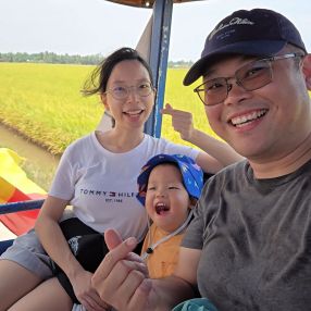 诚兴, Family in Klang