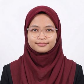 Nurhanis, Babysitter in Pagoh