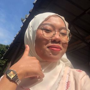 Adriana, Babysitter in Bandar Bera