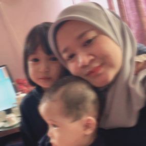 Ekin, Keluarga di Bandar Puncak Alam