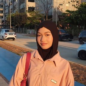 Syakirah, Babysitter in Lumut