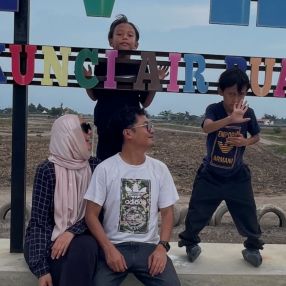 AliAnas Channel, Family in Bandar Penawar