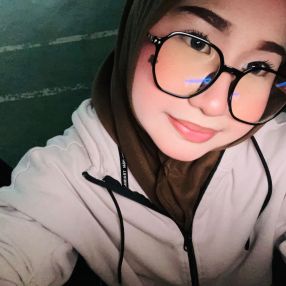 Shazmira, Babysitter in Penampang