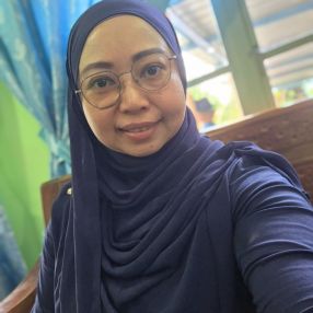 Azlina, Babysitter in Jenjarom