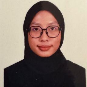 Nur, Keluarga di Rawang