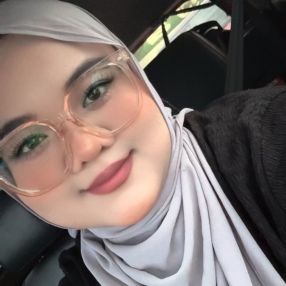 Nazi, Babysitter in Batu Kurau