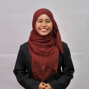 Nuhurul, Babysitter in Kluang