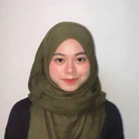 Alia, Babysitter in Parit Raja