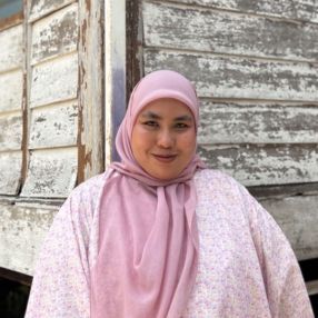 Aiza, Babysitter in Simpang Ampat