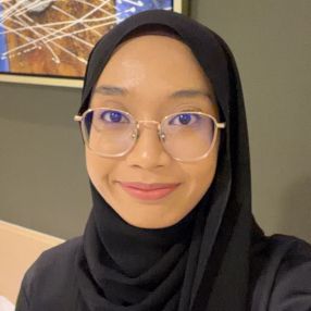 Fasha, Pengasuh di Bandar Baru Bangi