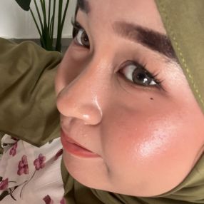 rina, Babysitter in Beranang