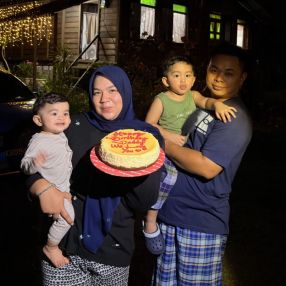 Ieja, Family in Bayan Lepas