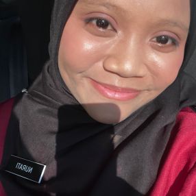 Dzlty, Pengasuh di Papar